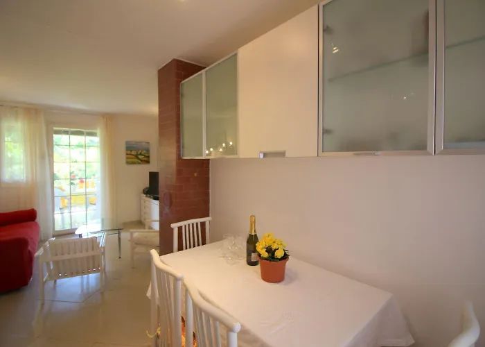 Hundefreundliches Mit Mediterranem Garten Und Nur 650 Meter Zum Prázdninový dům *